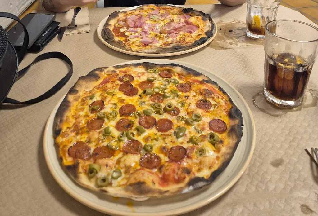 Irene Morales Vázquez_Pizzeria L'Alpino Almenara_Almenara_recensione