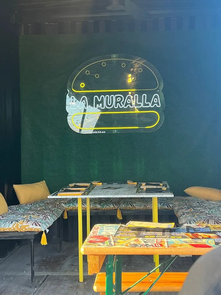 Manuel Garcia_Muralla Burgers - Almenara_Almenara_recensione