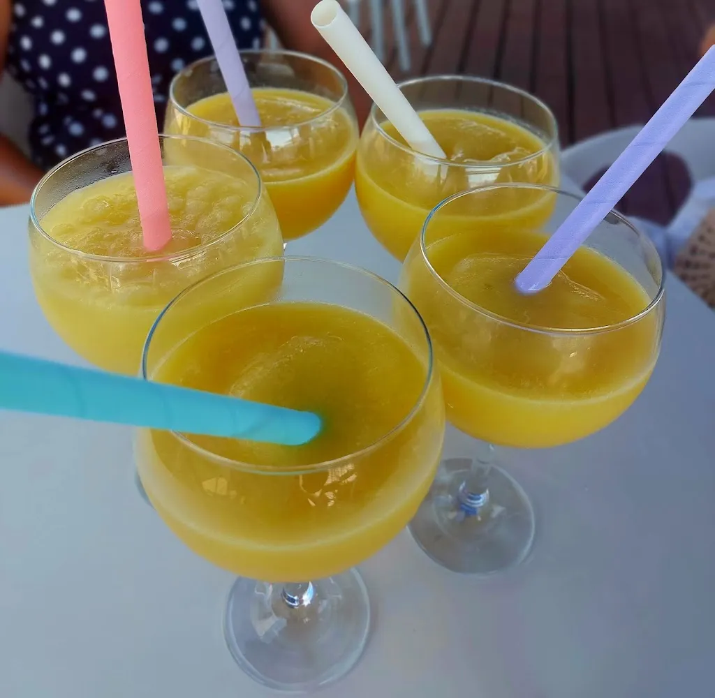 Menu_B and Q - Beach bar_Almenara_immagine_6