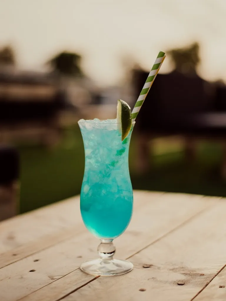 B and Q - Beach bar_Almenara_slider_image_3