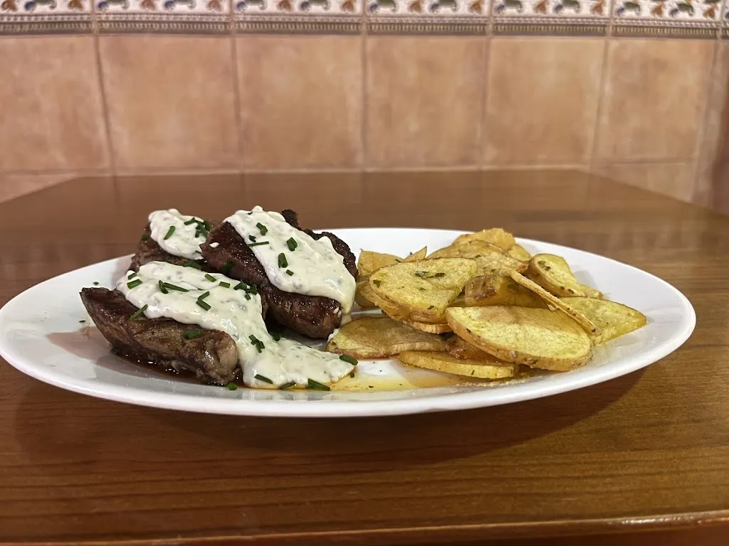 El Bunker RESTO/BAR._Arañuel_slider_image_1