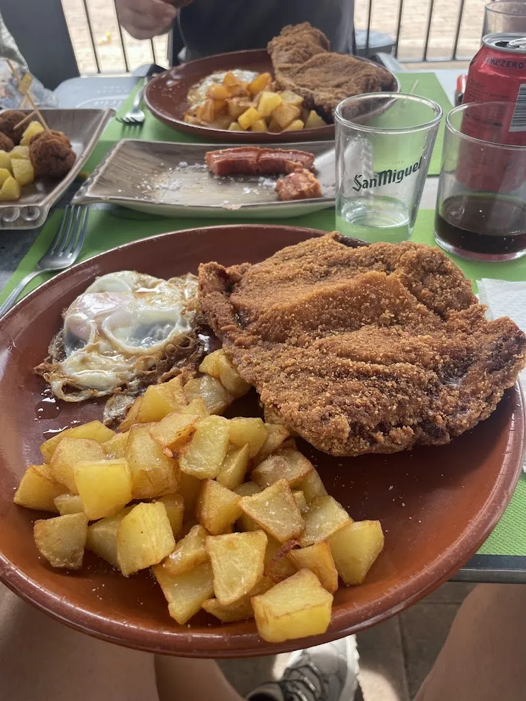 Eloy Mirabet_Bar El Puntillo de Arañuel_Arañuel_review