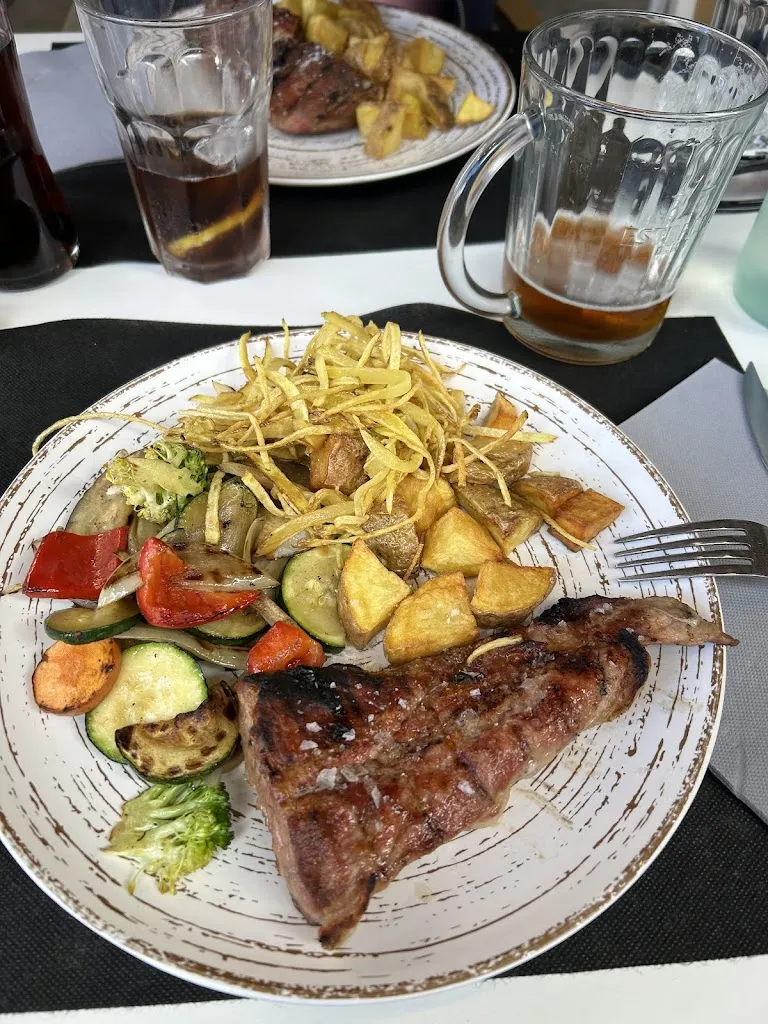 Réka Pintér_La Sede_Arañuel_review