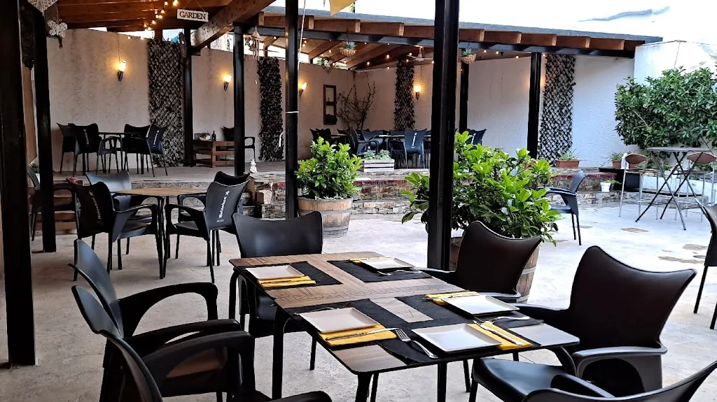 L'Ermita_Arañuel_slider_image_1