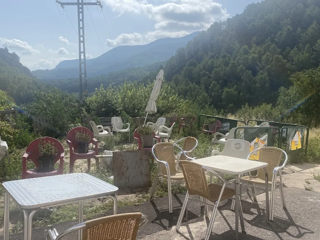 APANEM gastrobar DESPACHO PAN restaurant in Arañuel