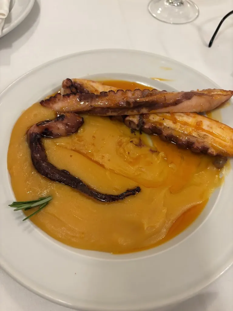 Anisia Roșu_La Barraca_Barracas_review