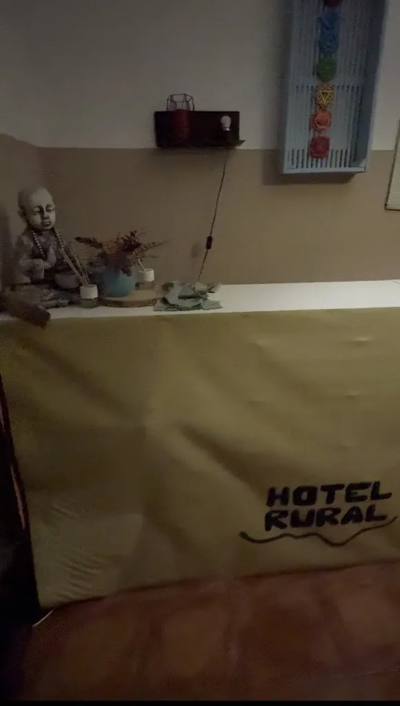 Iván Calleja Martín_Hotel Espadán_Azuébar_review