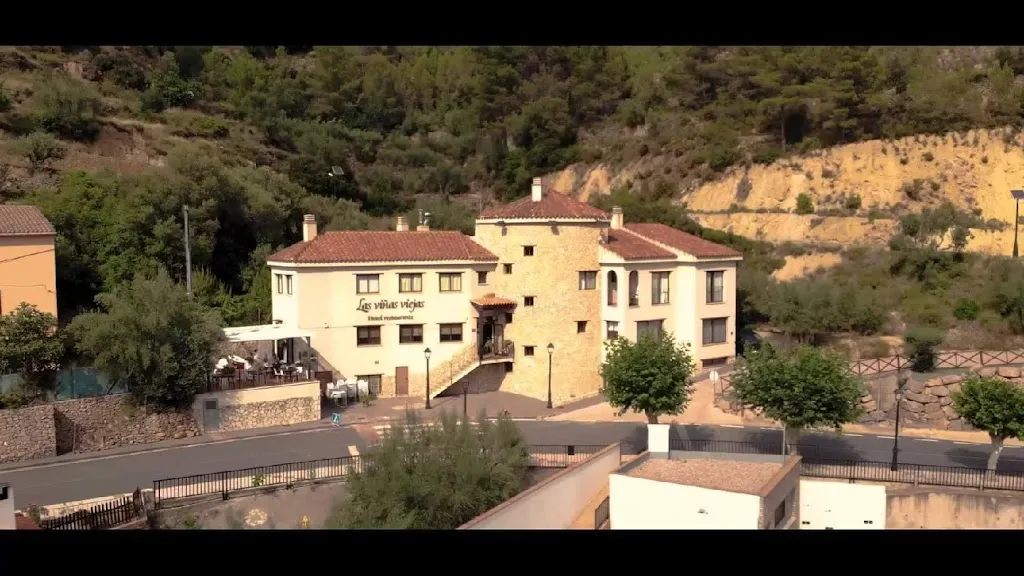 Hotel Restaurante VIÑAS VIEJAS_Ayódar_slider_image_1