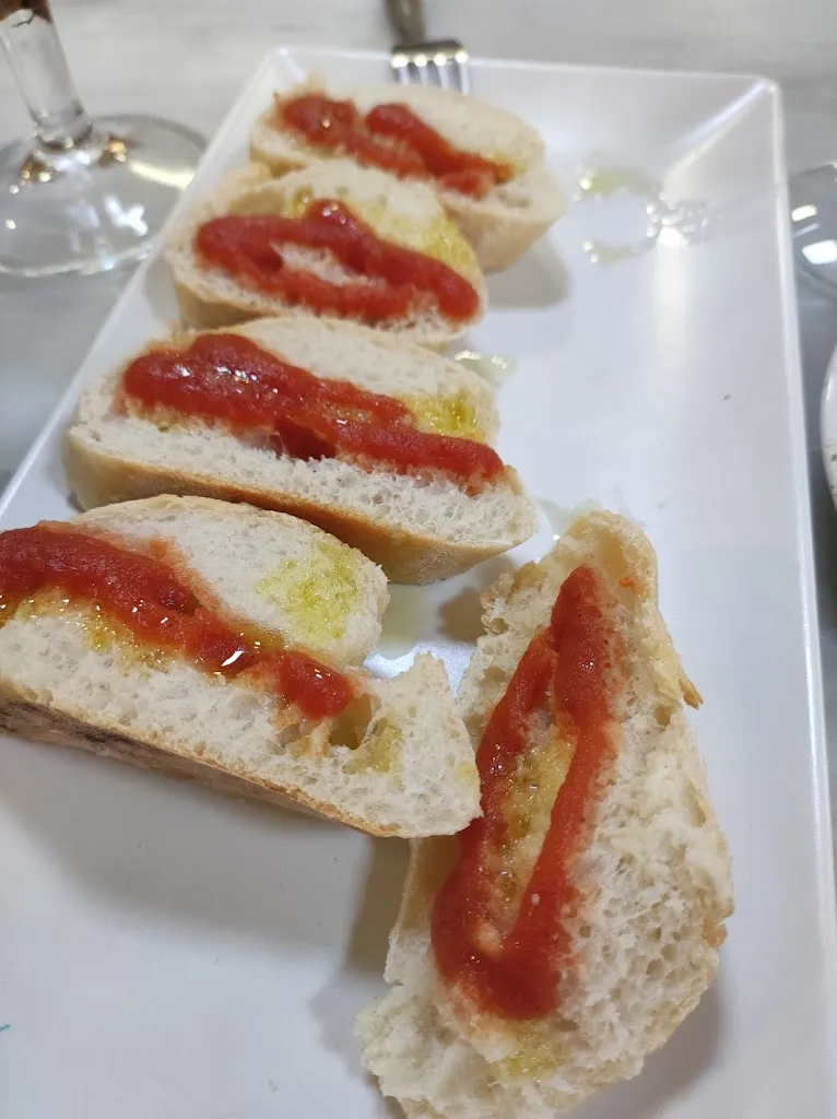 Andra Otilia_La Caja_Artana_review