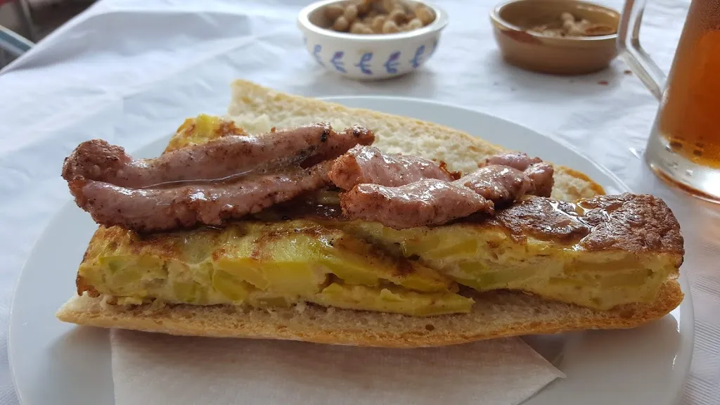 bar herrero restaurant in Artana