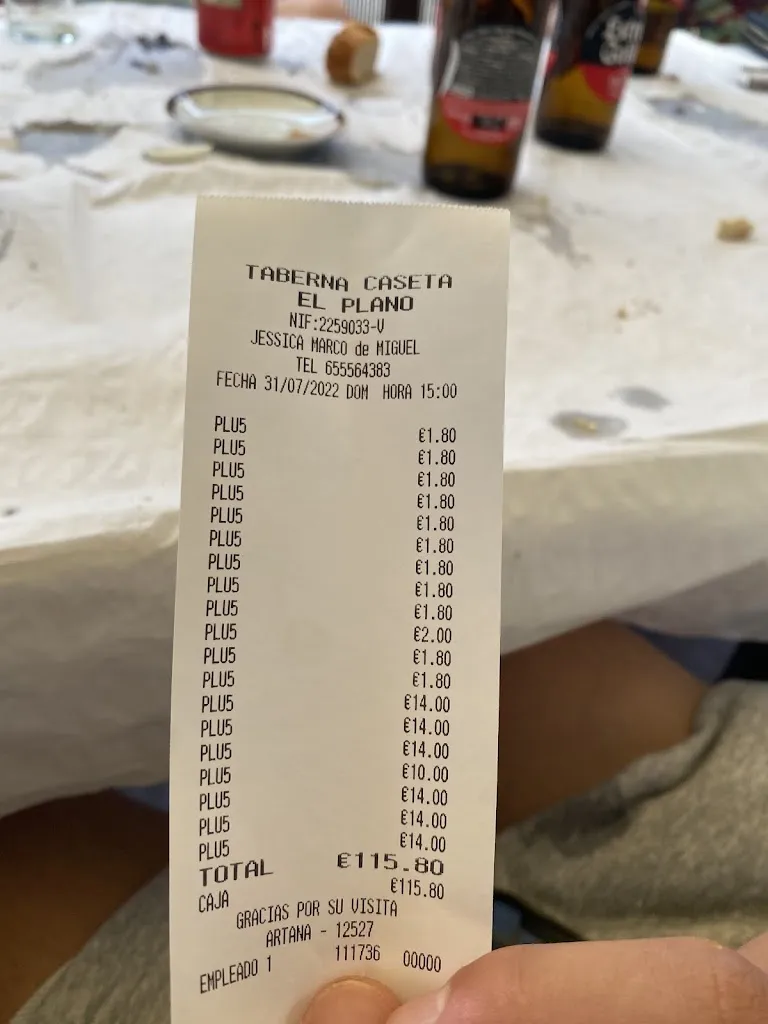 Aitana Barreda_Caseta el plano_Artana_review