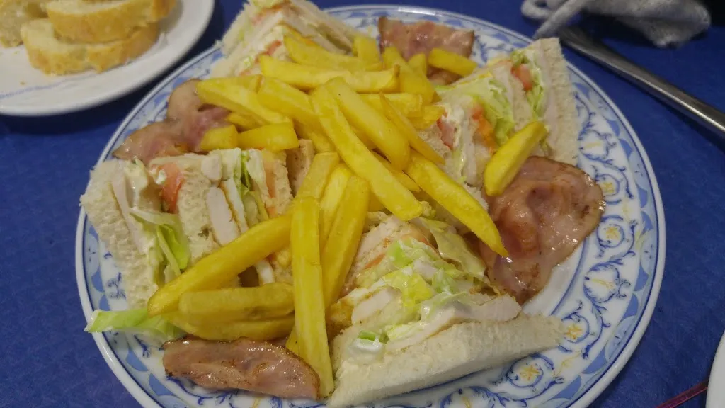 Carlos Tena_Restaurante Frankfurt 87_Almazora/Almassora_review