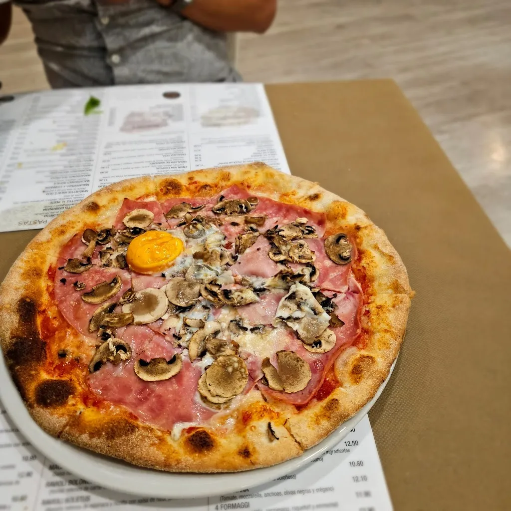 Pizzería San Luís_Almazora/Almassora_slider_image_3