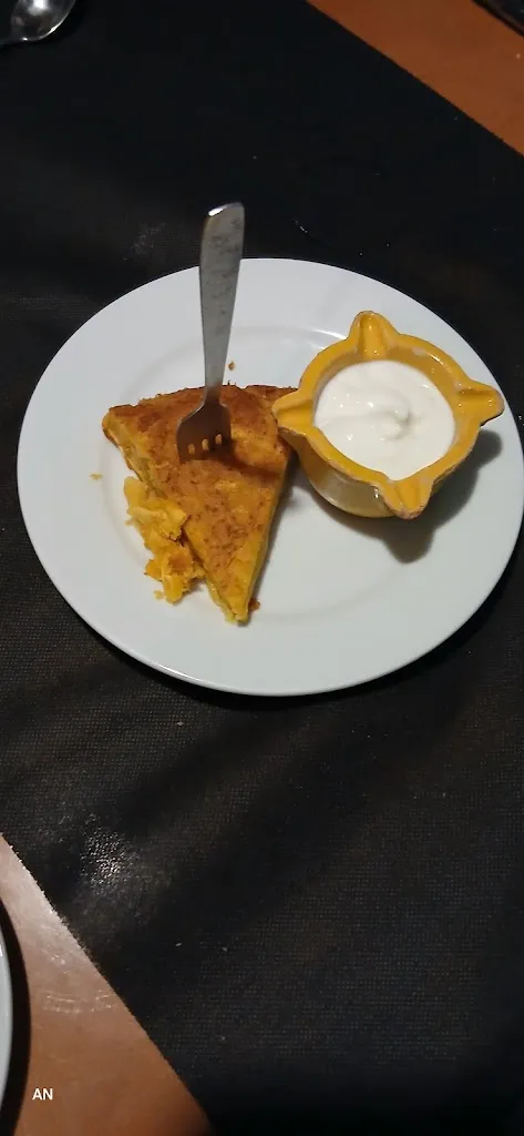 Almudena Navaara_Restaurante Lounge-bar “+Ideas”_Higueruela_review