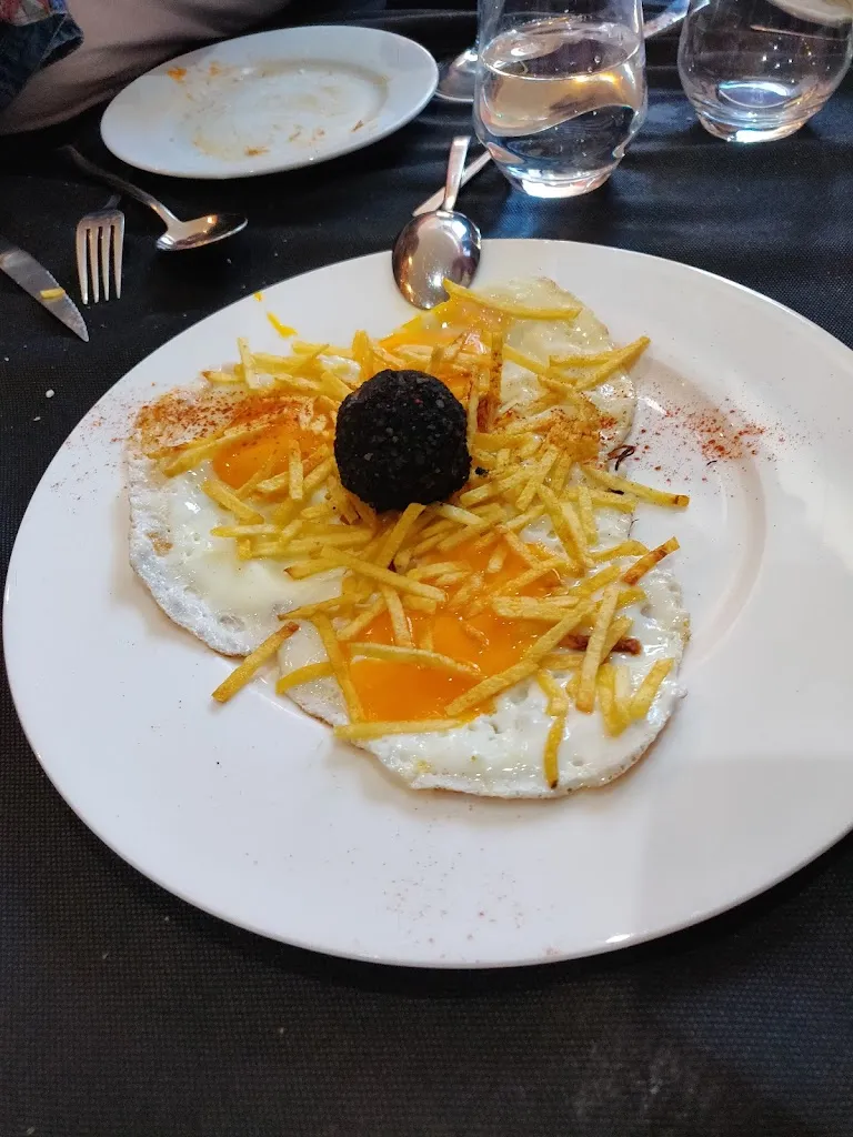 Carmen MARTINEZ GIMENEZ_Restaurante Lounge-bar “+Ideas”_Higueruela_review