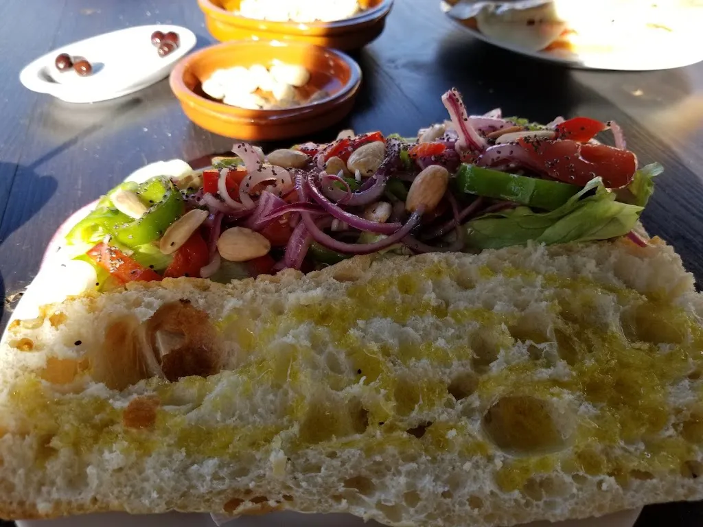 Kristi Honey_Bodega de Martin_Benlloch_review