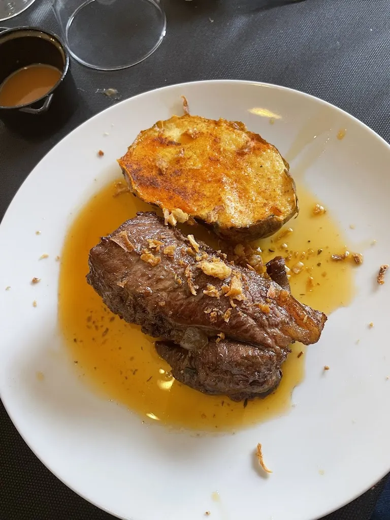 Sofia Fornes_Restaurante Labeller_Borriol_review