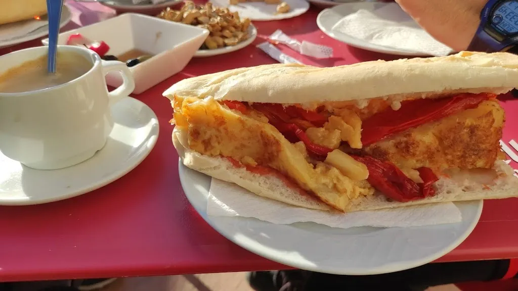 Catalin Paraschiv_Bar Navarret_Borriol_review