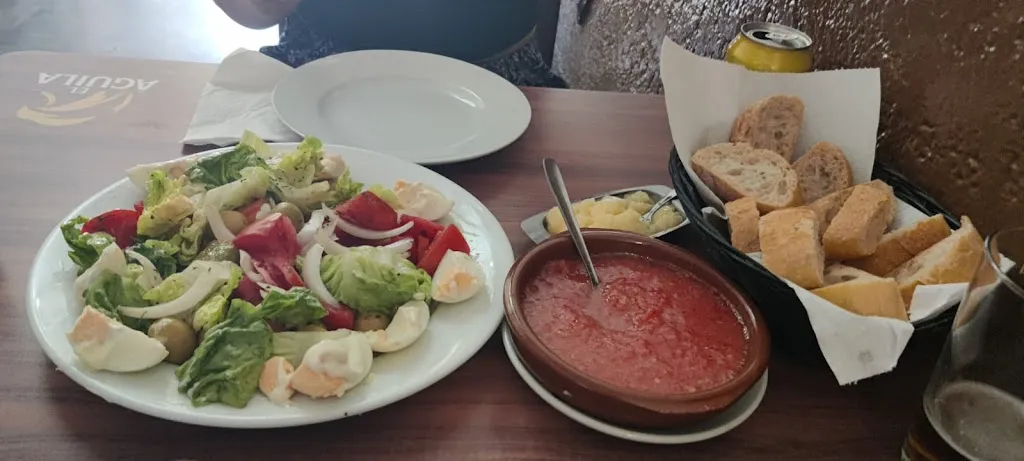 nathalie slock_Bar El Trill _Borriol_review