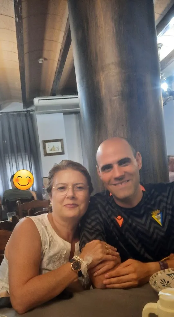 Ana Navarro Artigao_Hostal Restaurante Morote Cano - Loterías_Lezuza_review