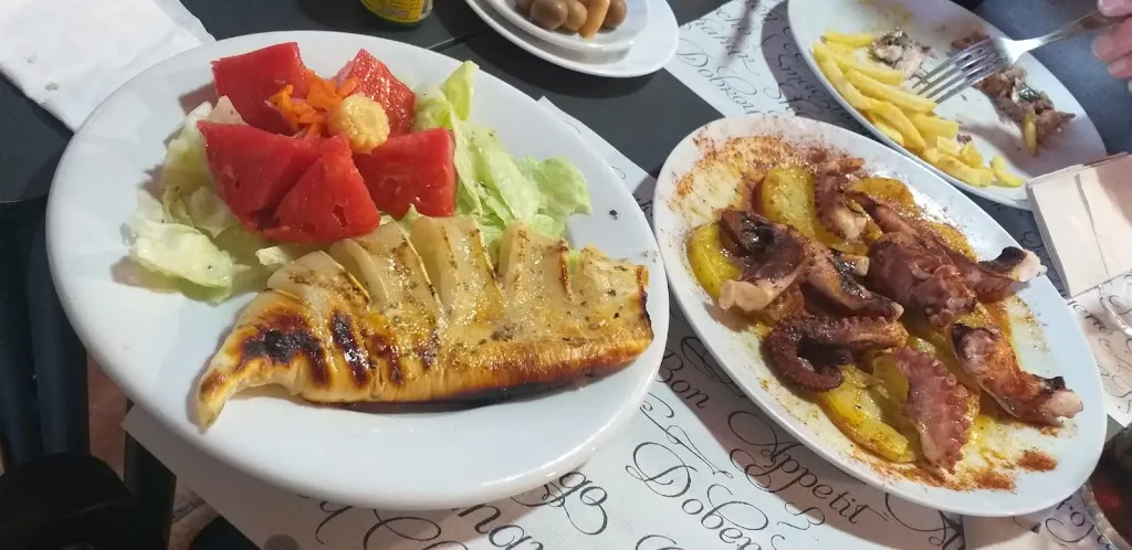 Kate Schulz_Restaurante Casa Manolo_Cabanes_review