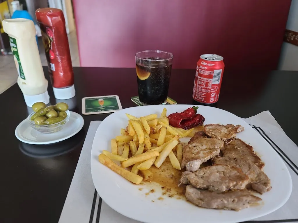 Keehyup Jang_VINTAGE RESTAURANTE_Cabanes_review