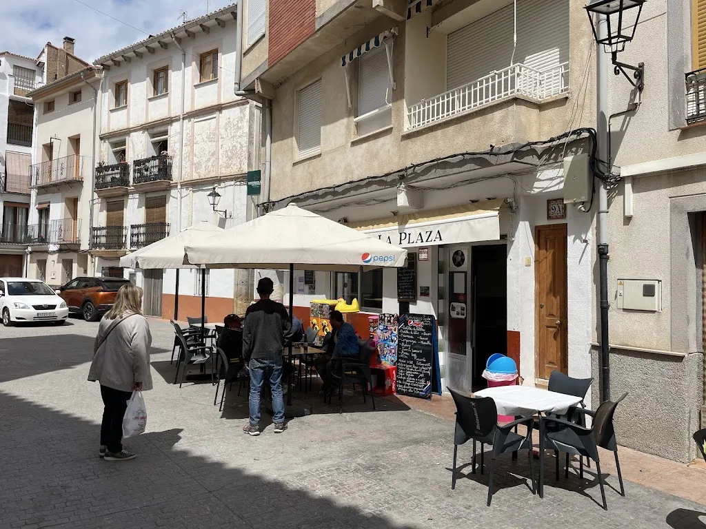 silvia ruiz martinez_BAR RESTAURANTE LA PLAZA_Caudiel_review
