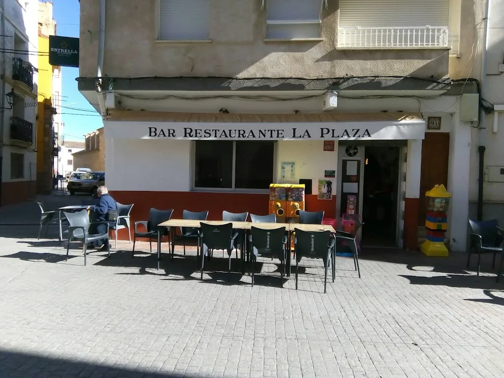 BAR RESTAURANTE LA PLAZA_Caudiel_slider_image_1