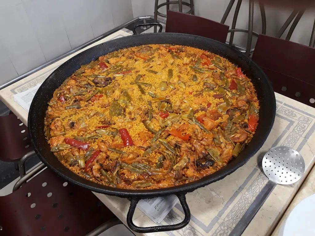 Pizzeria Azahar restaurant in Betxí