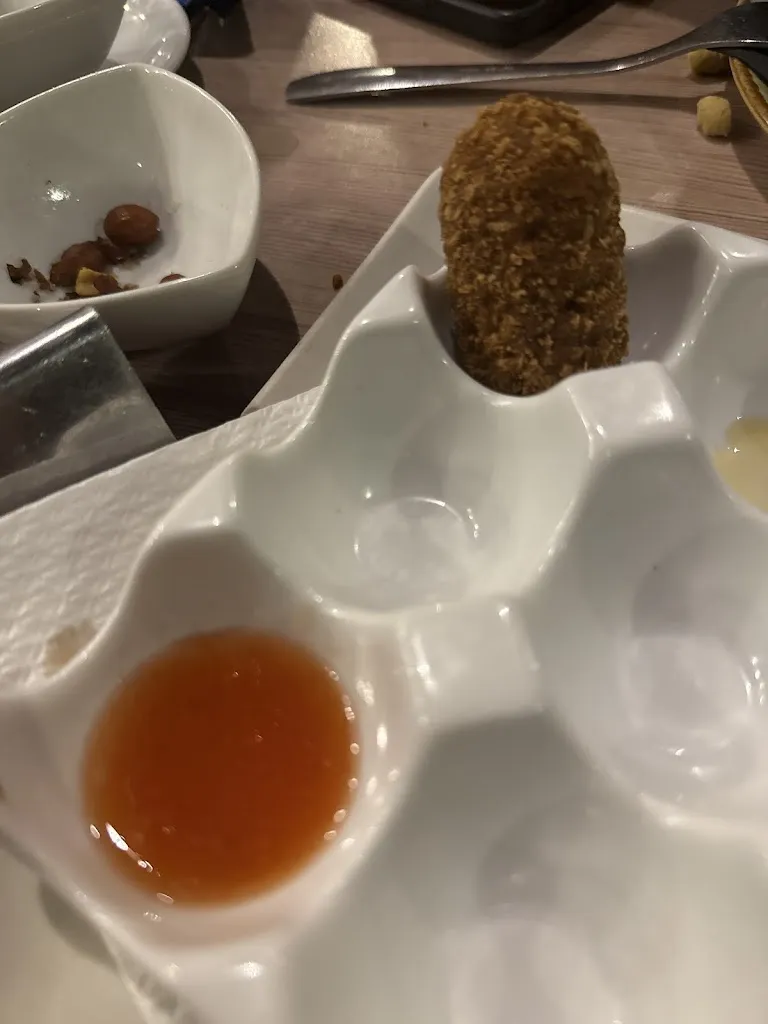 Dimitar Savov Savov_Sibaryt Café Bar_Betxí_review