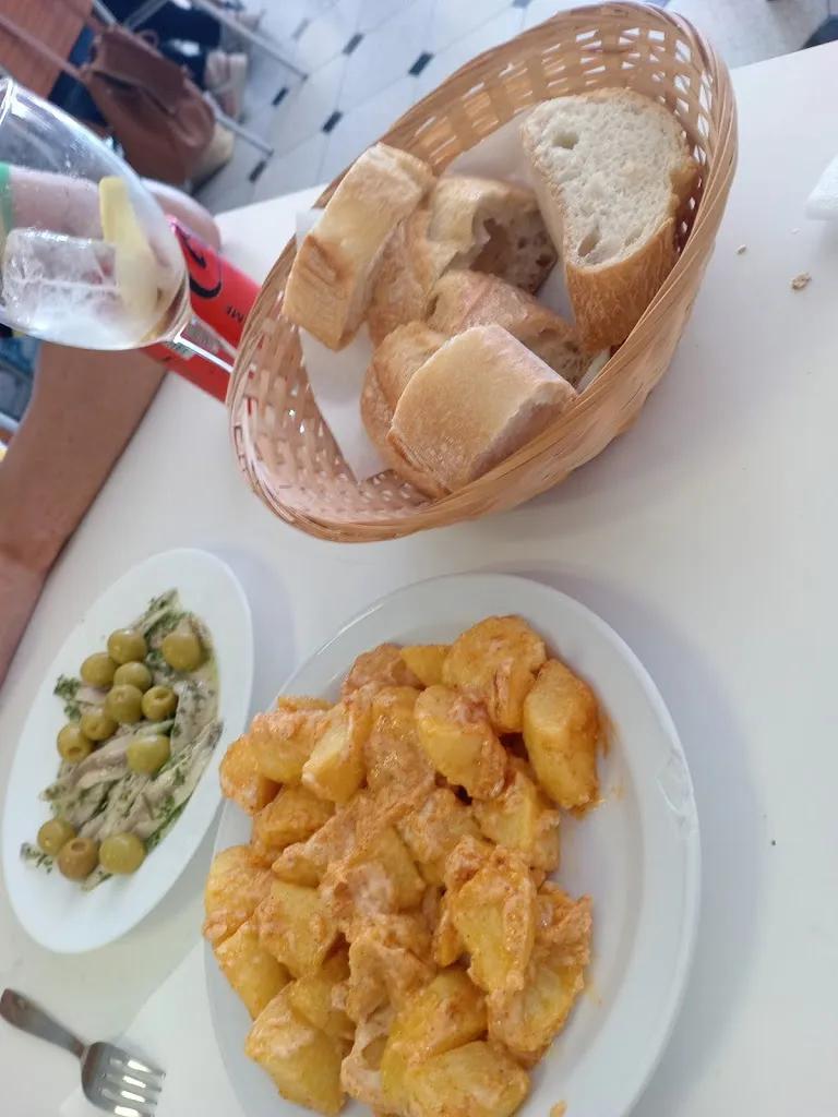 babalu roots_Bar Cooperativa_Chóvar_review