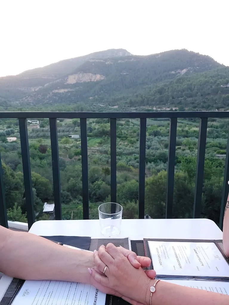 Enric Dominguez_Restaurante Sorní_Cirat_recensione