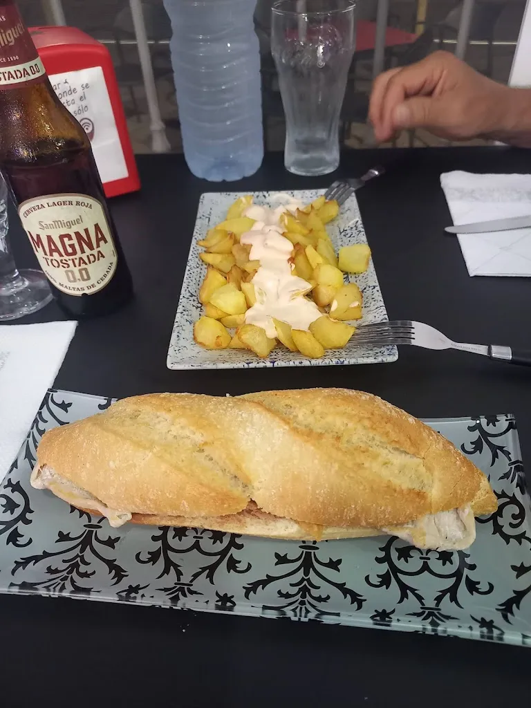 Menu_CAFÉ ROSA Your Best Service._Coves de Vinromà les_image_5