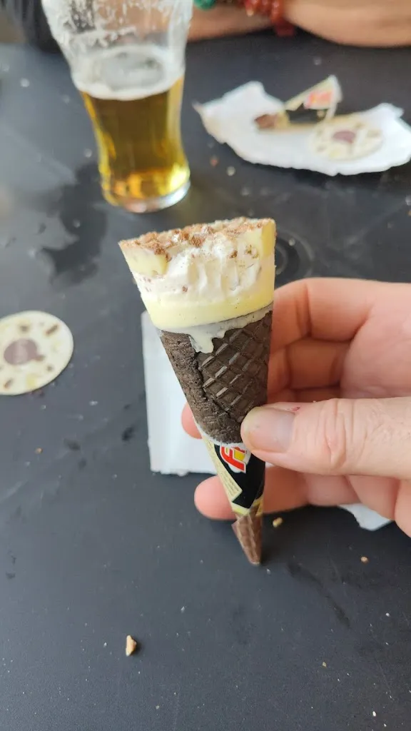 Jaume Adell Serret._CAFÉ ROSA Your Best Service._Coves de Vinromà les_review