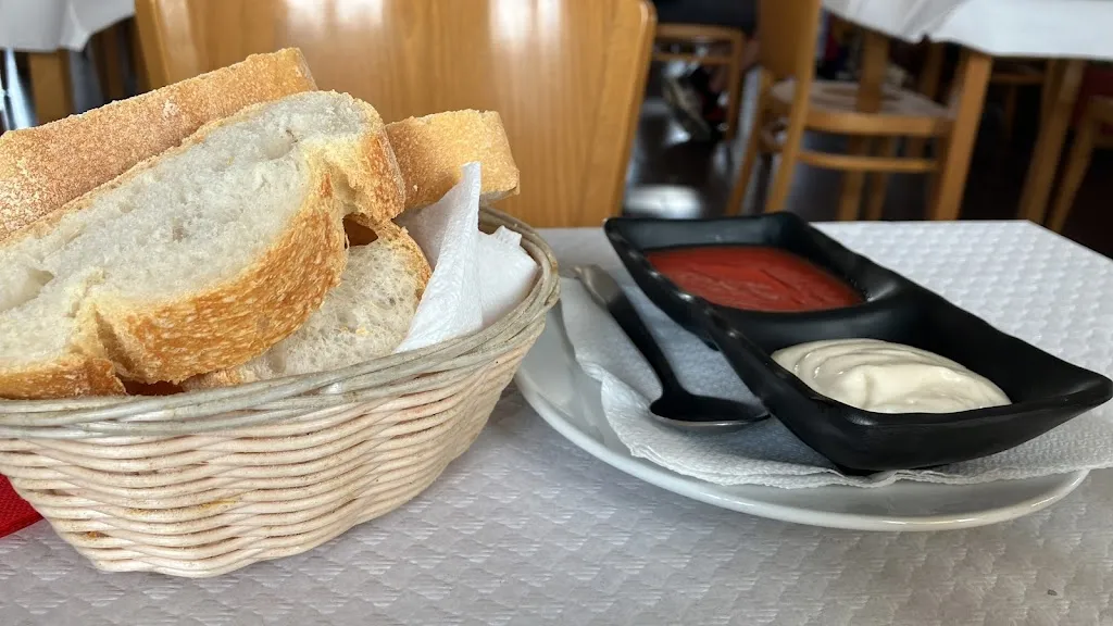 Jose Angel Traver Roca_Hospederia Les Coves. Restaurante Sant Pau._Coves de Vinromà les_review