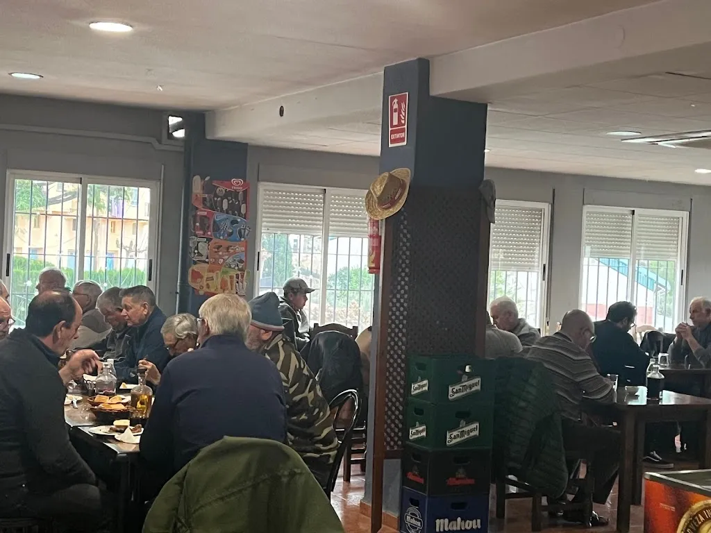 Bar La Piscina restaurant in Figueroles