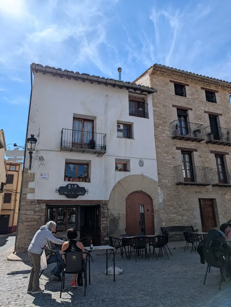 Stefan Bosch-Faerber_La Volta de Guarch_Forcall_review