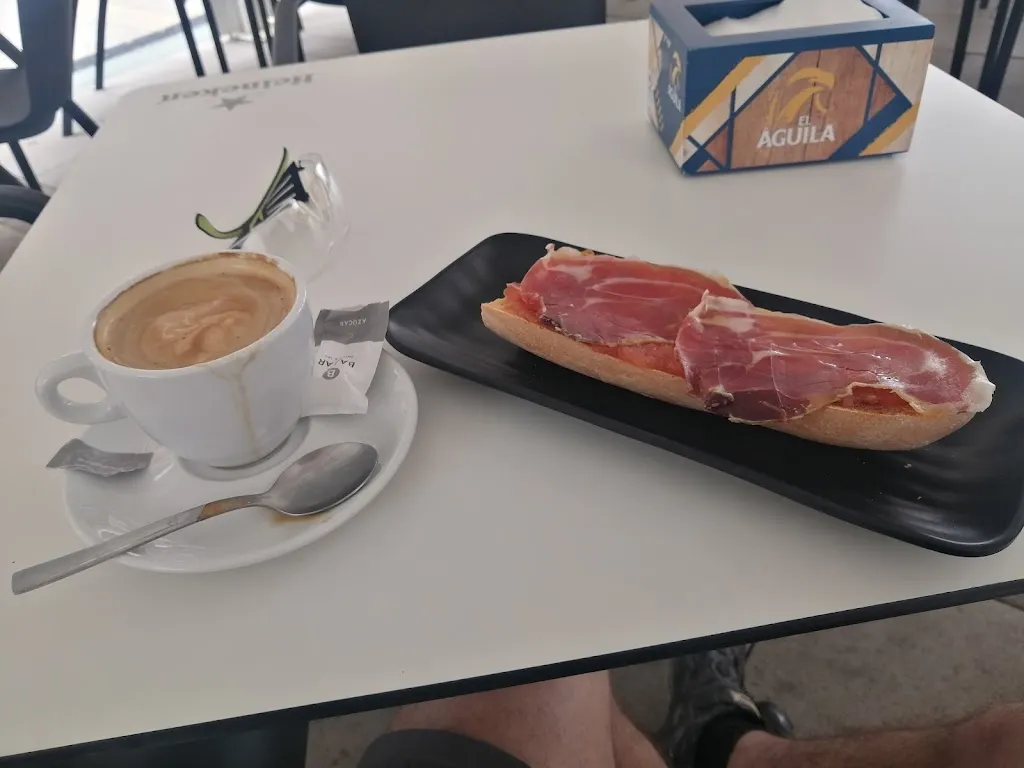 Thomas Chen_Alicia - Restaurante - Cafeteria - Heladeria_Chilches/Xilxes_review