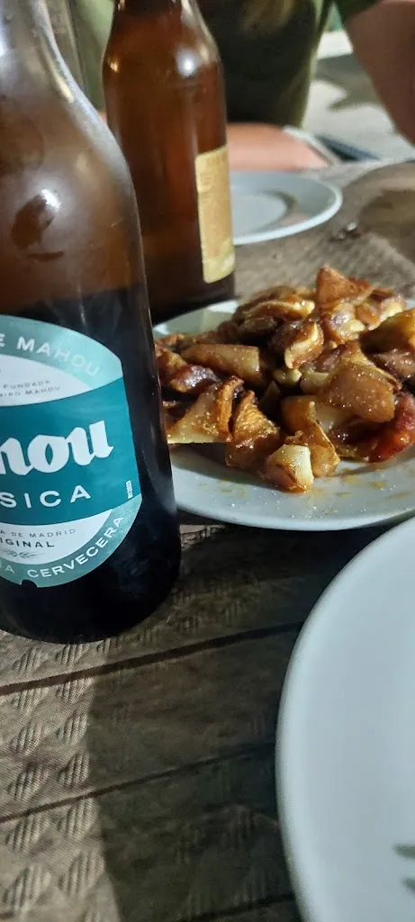 Antonio Lopez-Serrano_BAR SAN ANTÓN._Letur_review