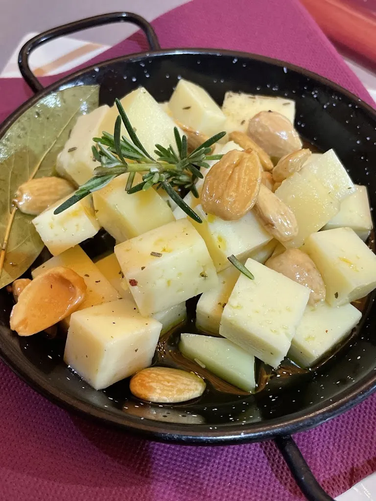 La Garduña_Letur_slider_image_2