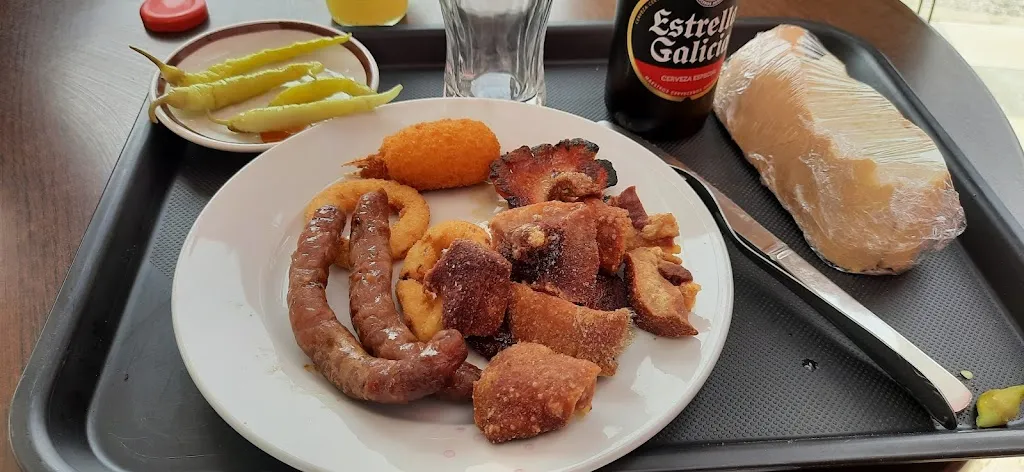 Café Bar Rincón de Cari. restaurant in Mahora