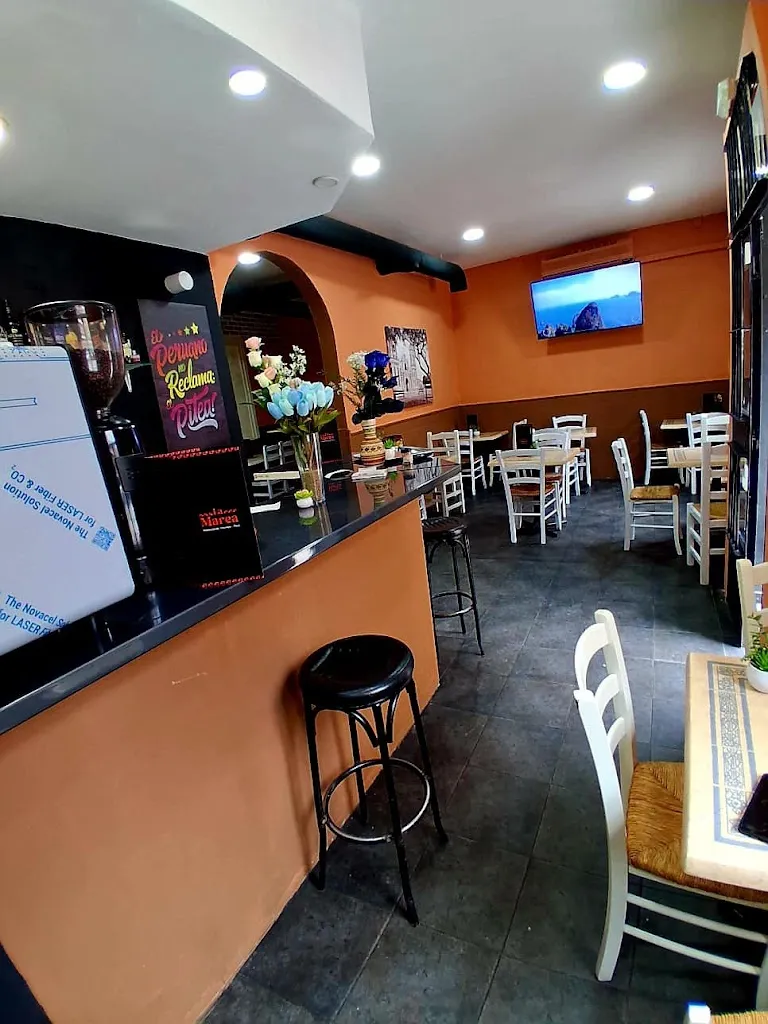 La Marea Perú_Llosa la_slider_image_1