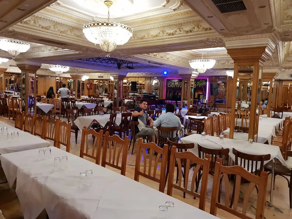 Tienda restaurant in Llosa la