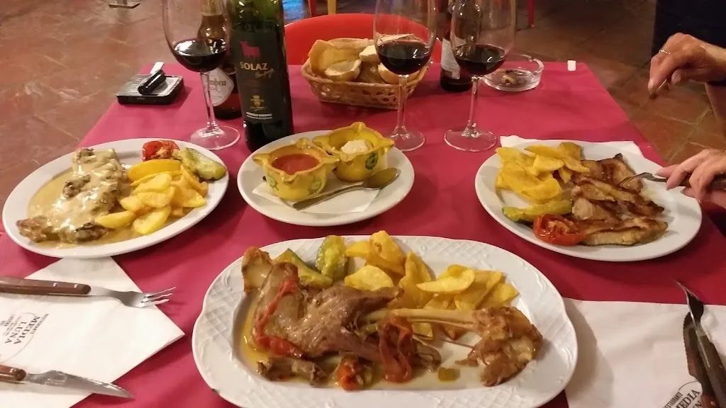 Menu_Mesón Media Luna. Restaurante_Lucena del Cid_image_2