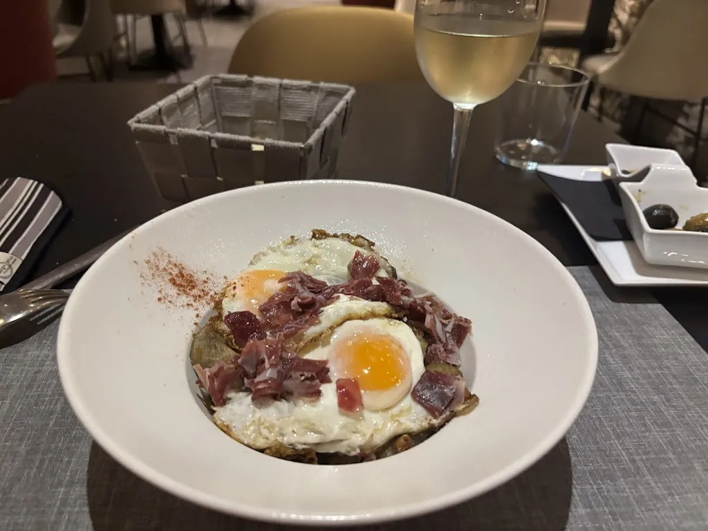 Mark Probert_Plan B Castelló_Castellón de la Plana/Castelló de la Plana_review