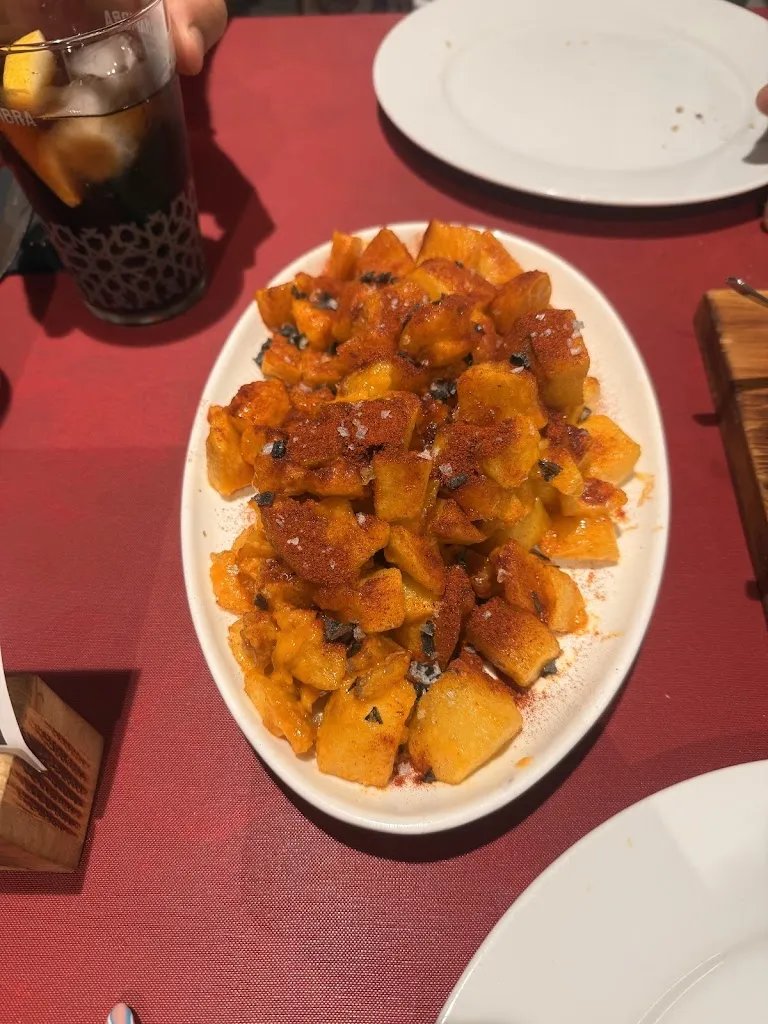 Magdalena Niedźwiedź_Asador La Negra_Geldo_review