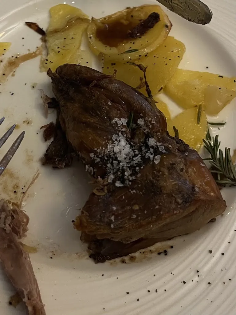 Lucas_María de Luna_Geldo_review