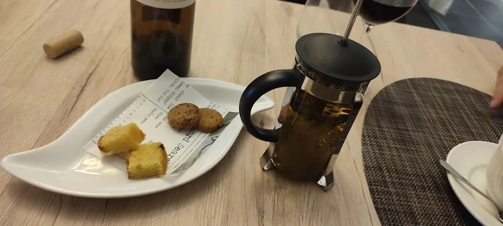 Antonio 74_María de Luna_Geldo_review