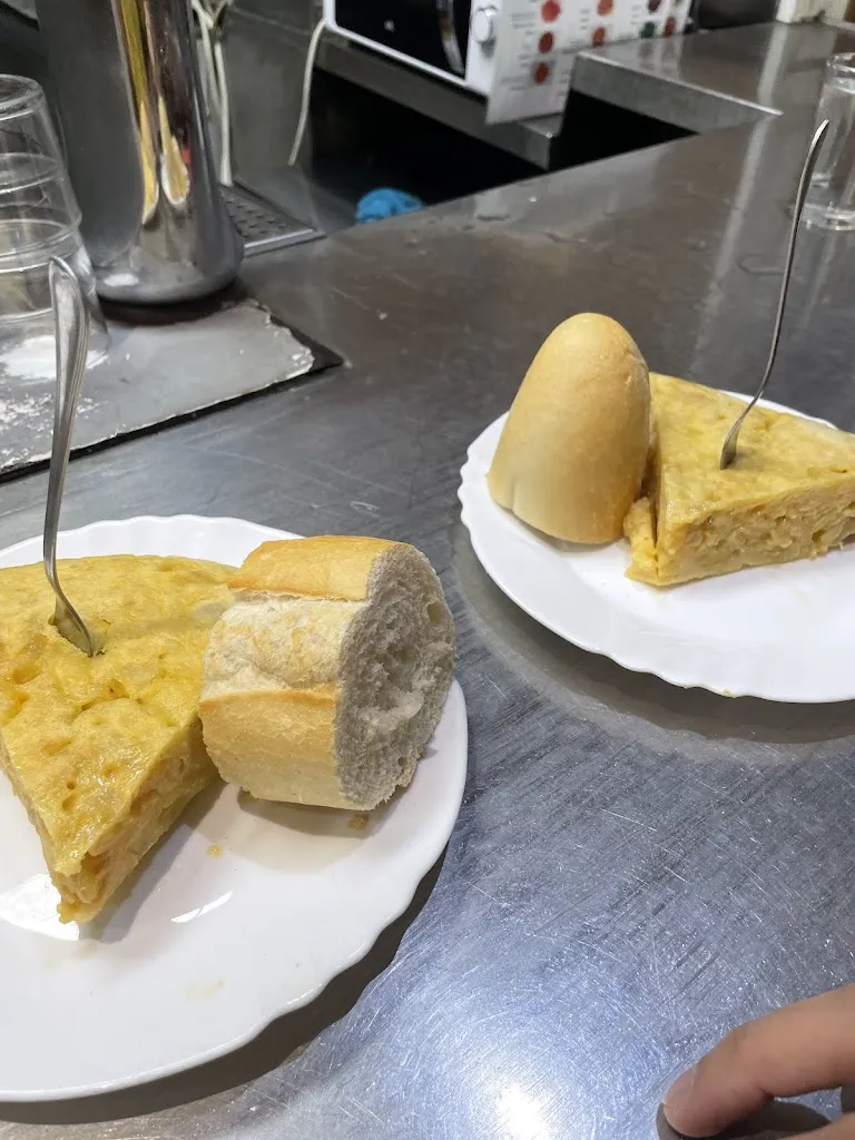 Vic Pinto_Bar Cruz - La Casa de las Navajas_Navajas_review