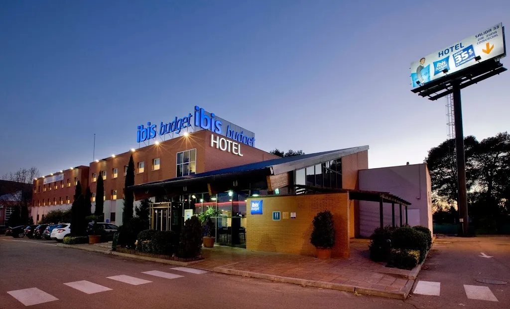 ibis budget Madrid Alcala de Henares La Dehesa_Olocau del Rey_slider_image_1